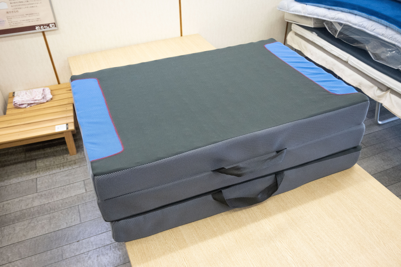 ハードマットレス